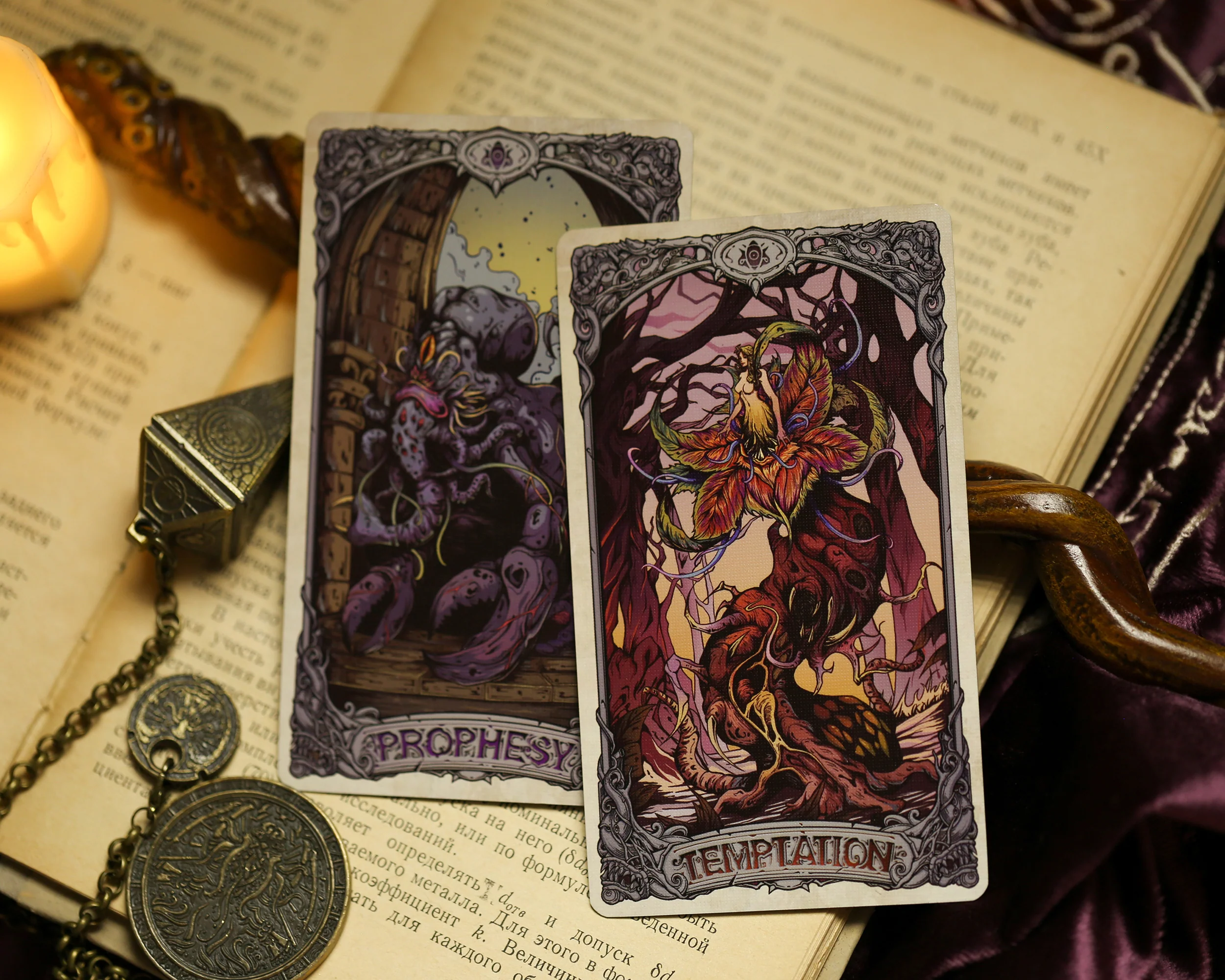 Cthulhu Mythos Comicology (Old Whispers) Tarot - Image 18