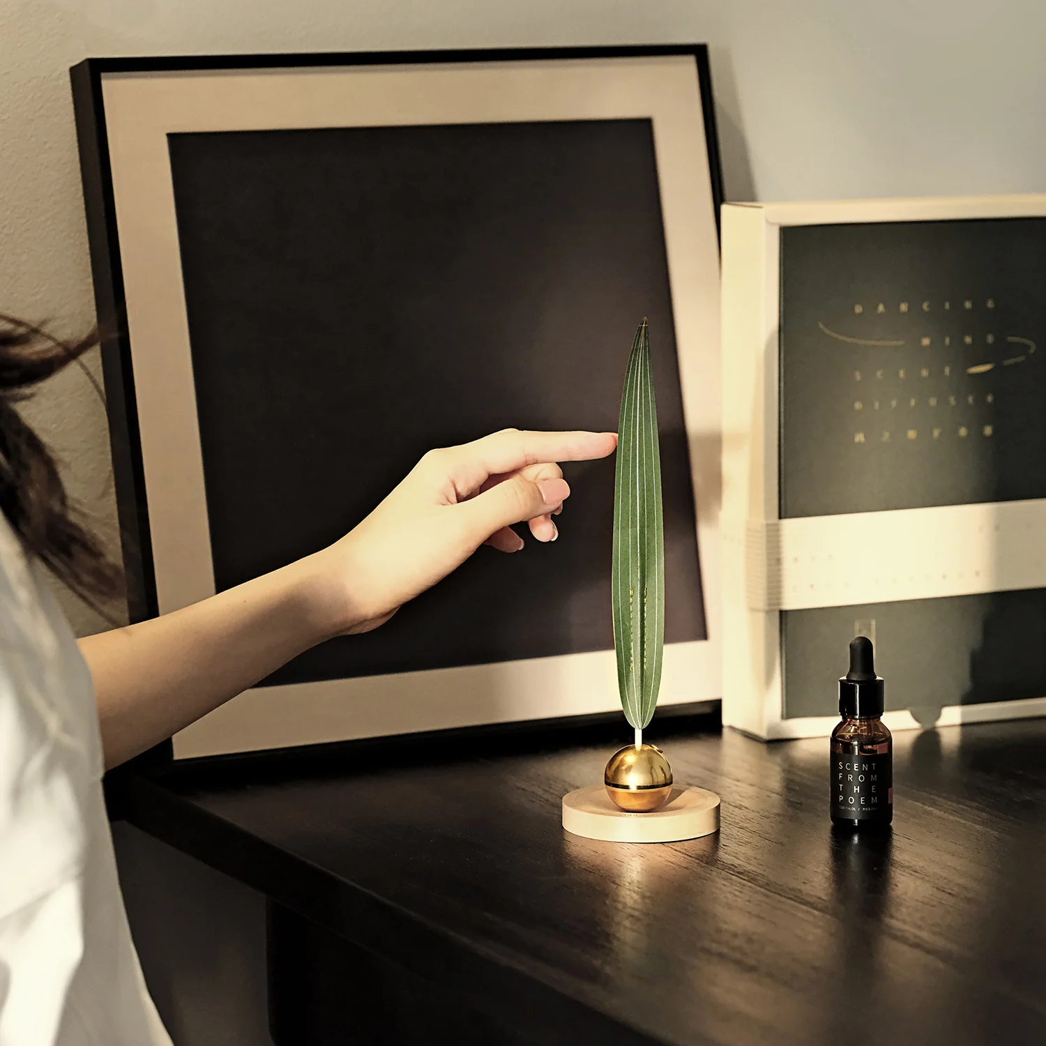 Dancing Wind Essential Oil Diffuser - Image 15