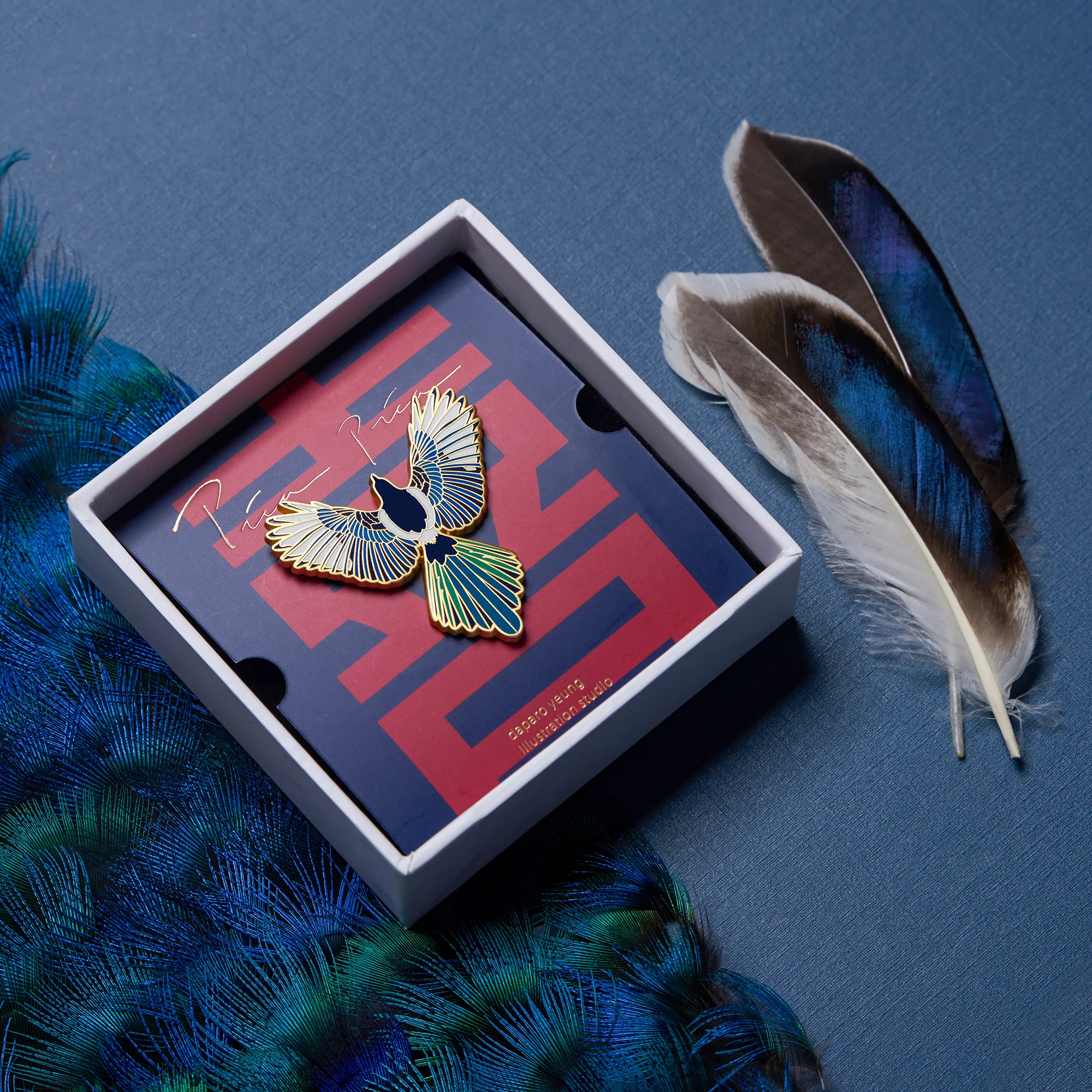 daparo Enamel Pins "Eurasian Magpie" - Image 2
