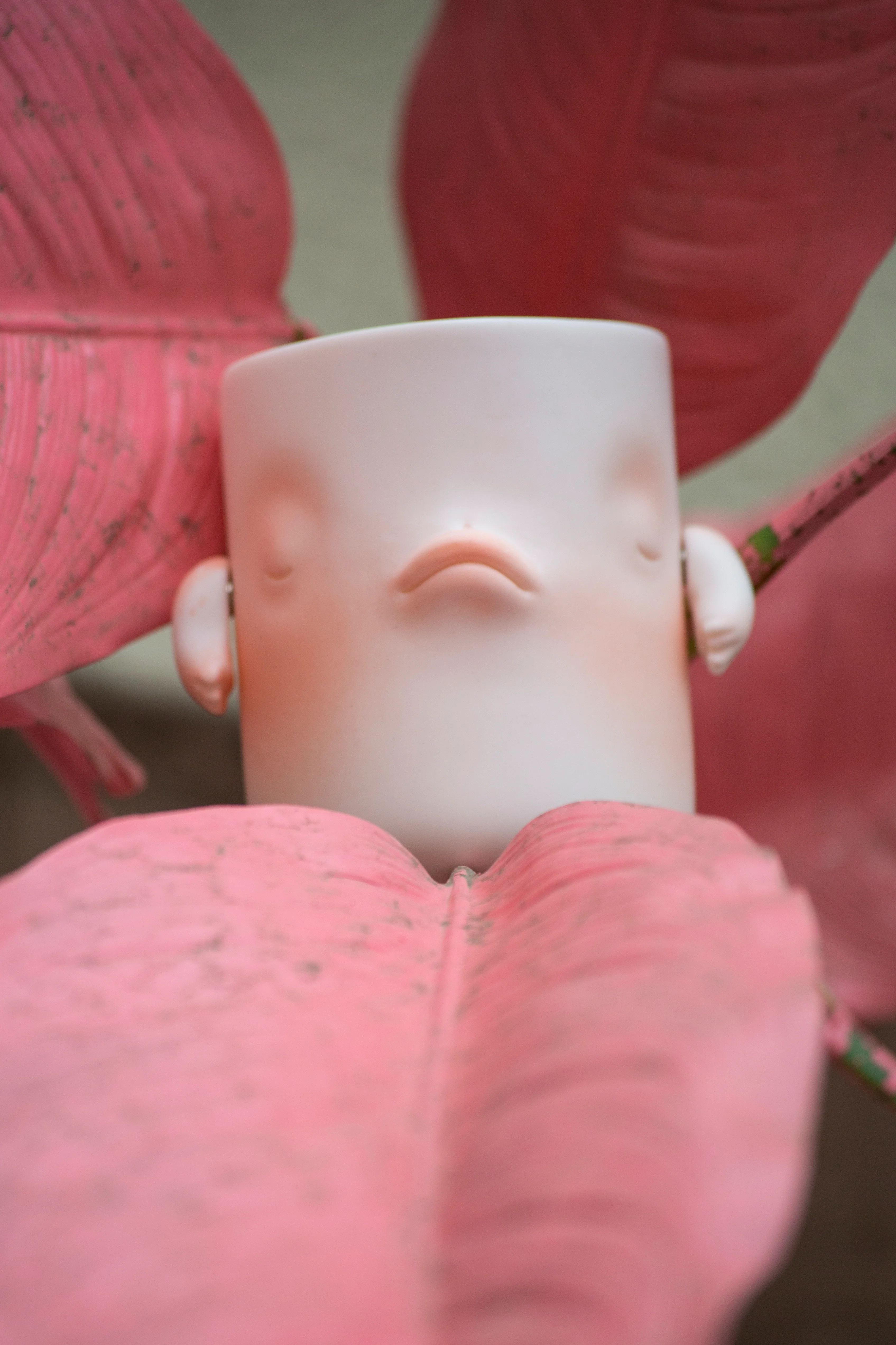 LIUXINYU Planet HUG Porcelain Tableware  "nono" - Image 7