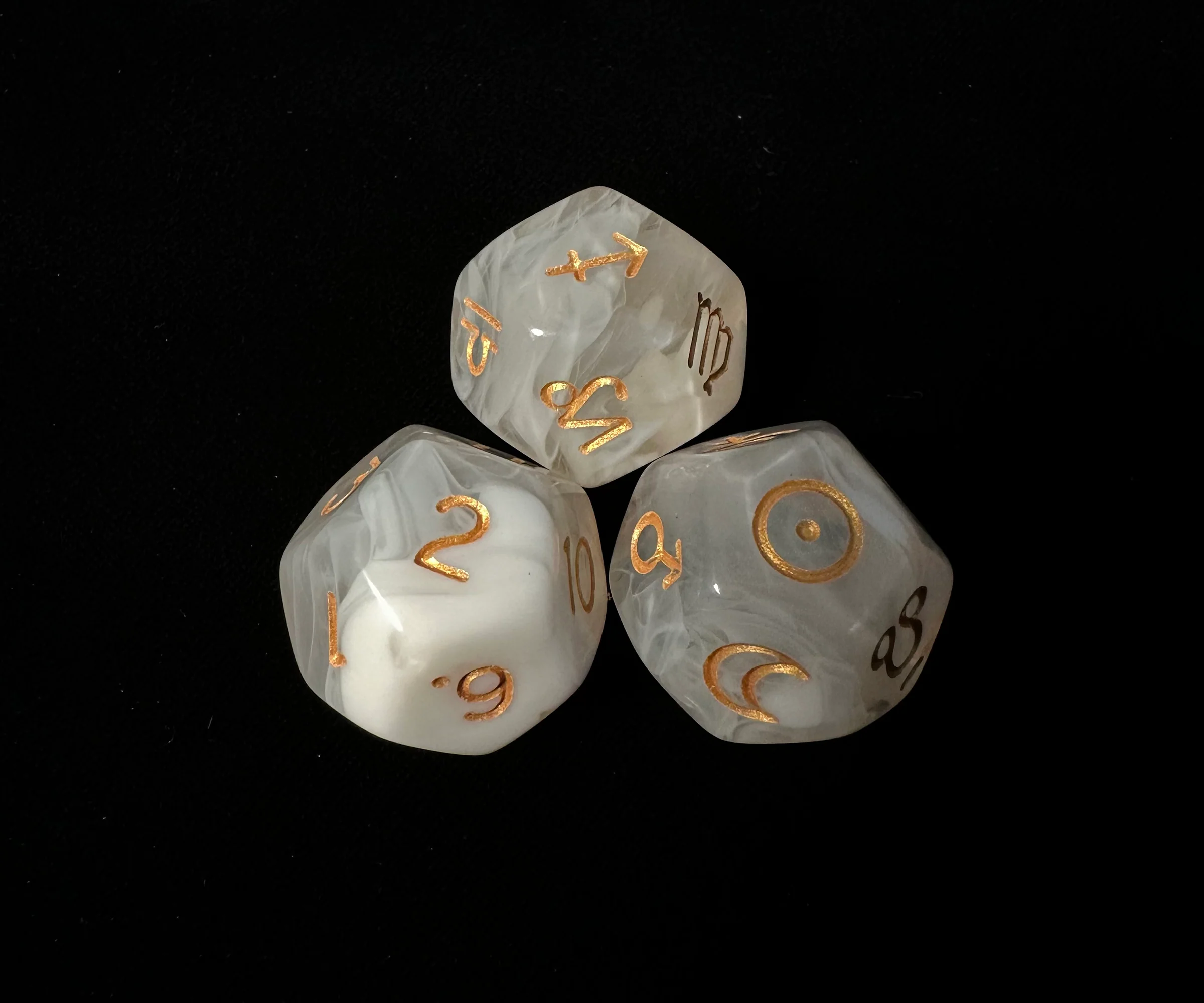 Meteodice Galaxy-Themed D12 Astrology Dice - Image 4