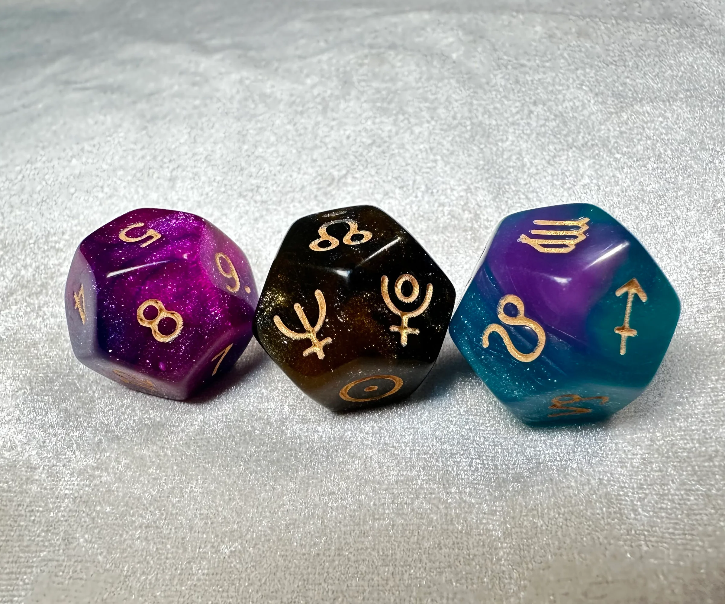 Meteodice Galaxy-Themed D12 Astrology Dice - Image 6