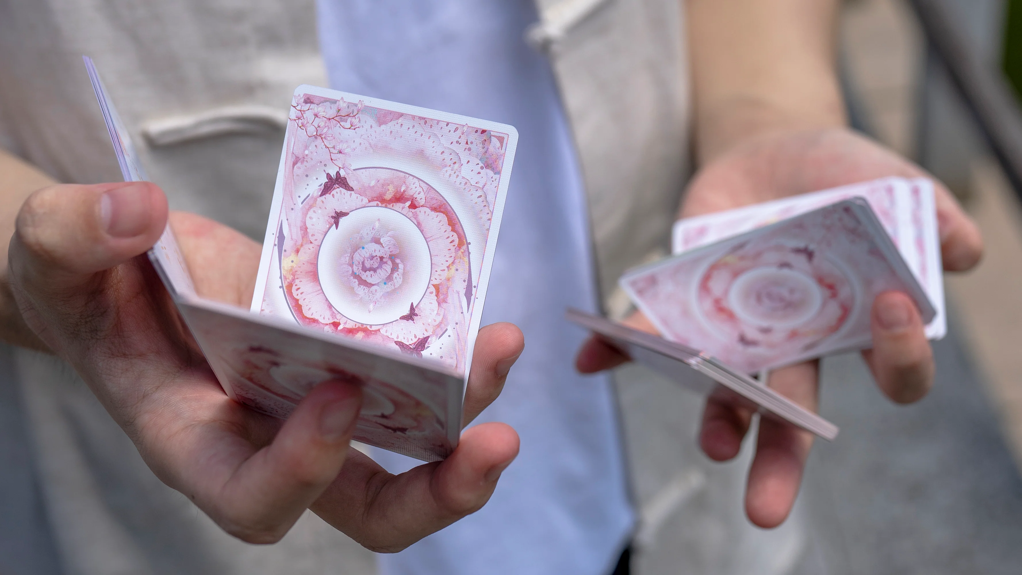 Rouge Scented Playing Cards - Image 6