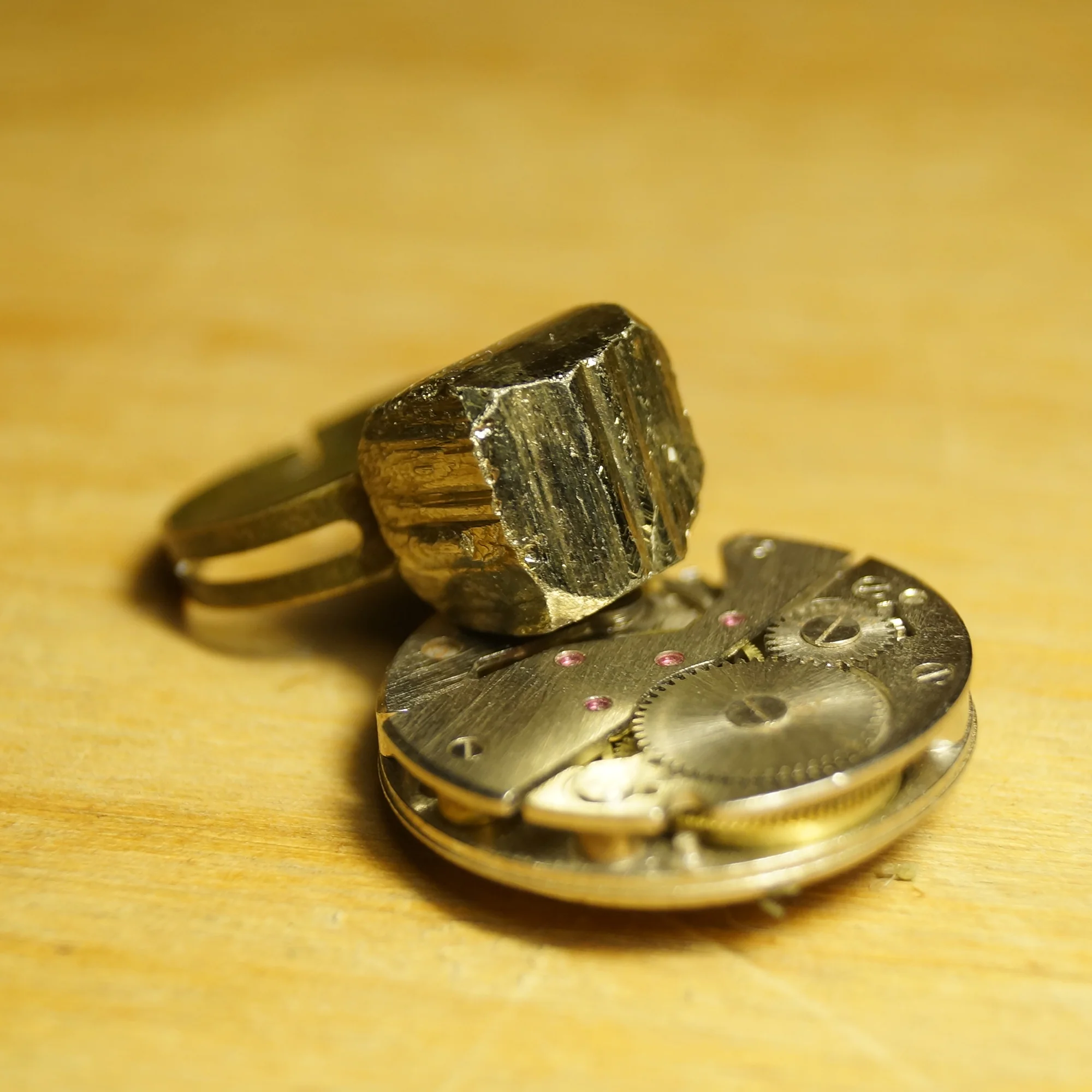 Sylanna's Ore Handcrafted Steampunk Pyrite Ring - Image 4
