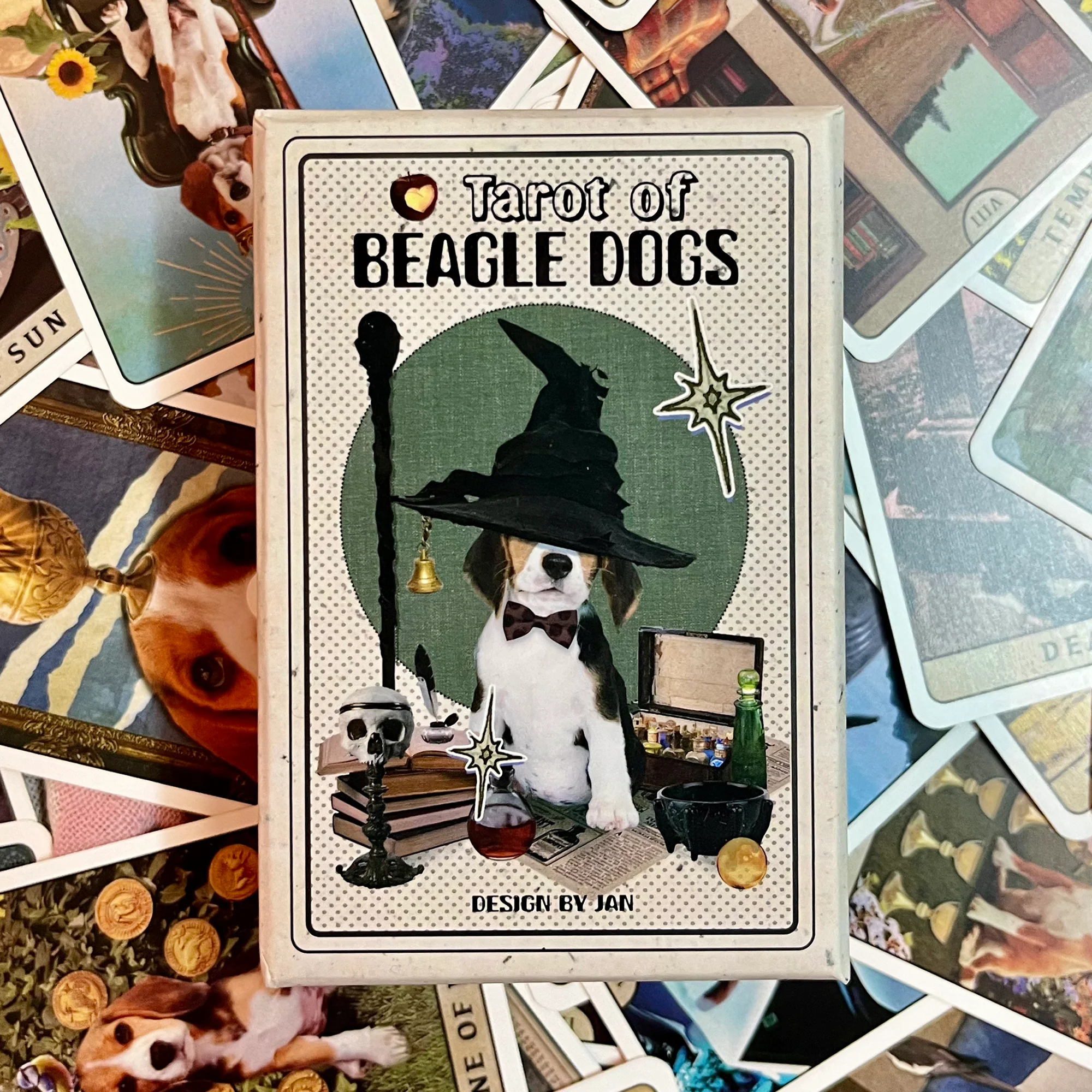 Tarot of Beagle Dogs - Image 3