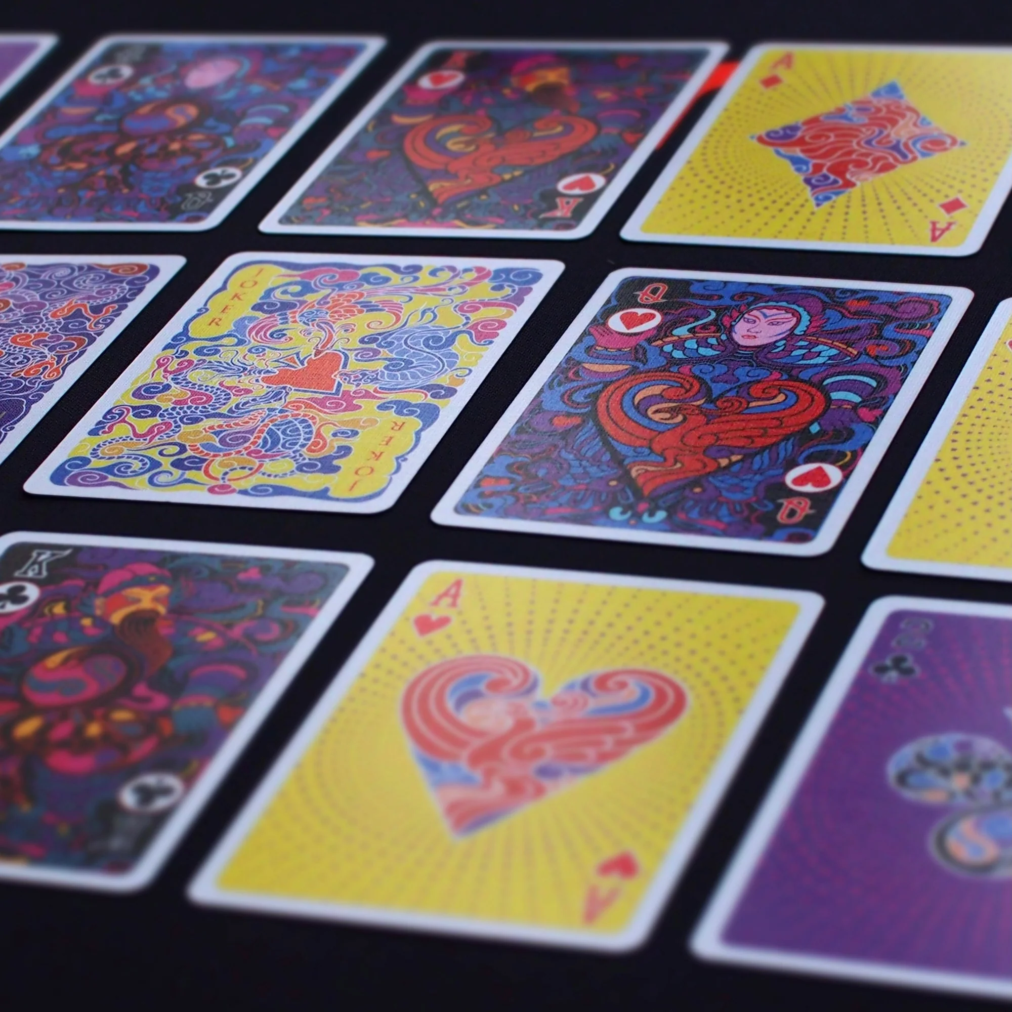 Tiger Versus Dragon Playing Cards - Image 4
