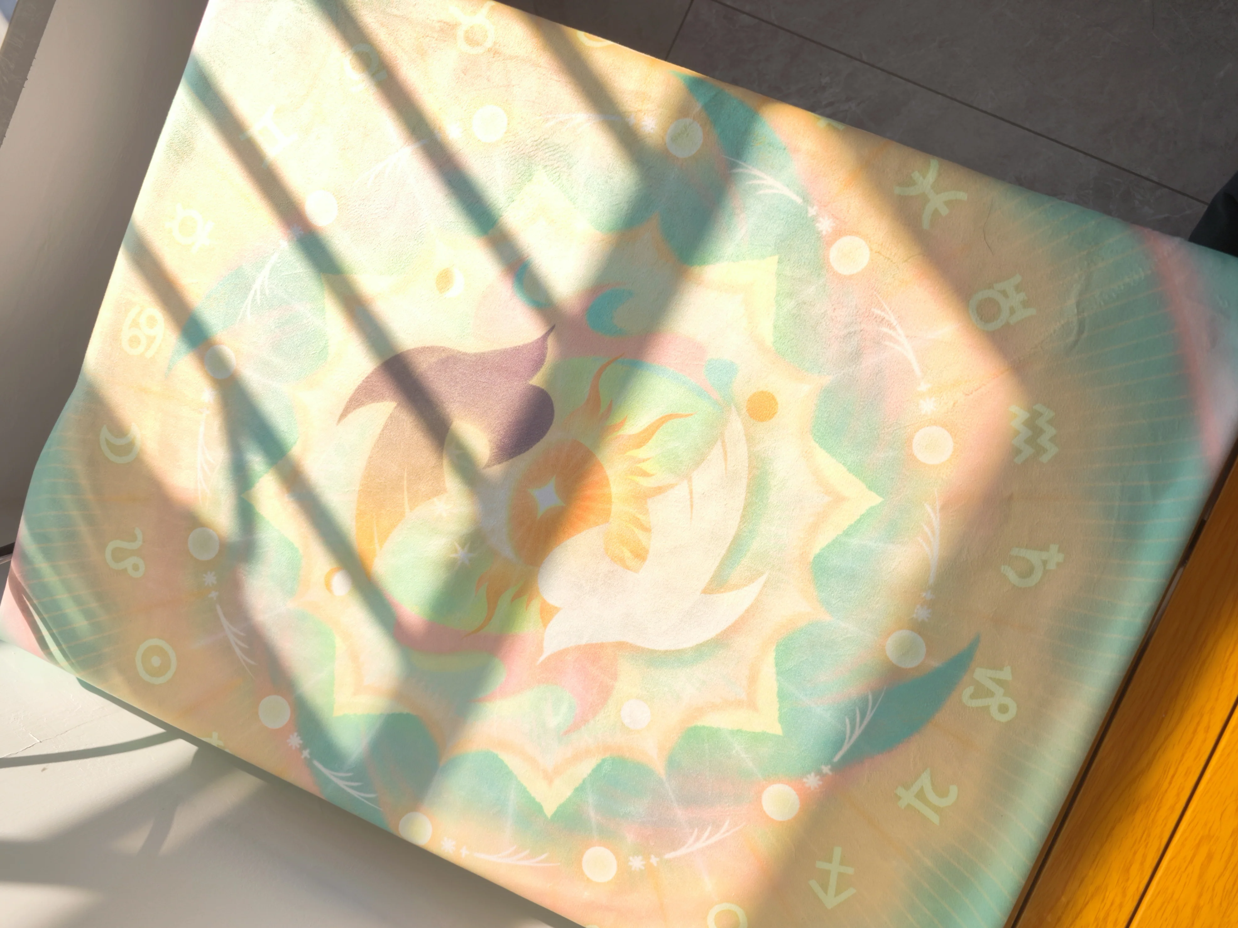 Uno with the Sun Tarot Cloth "Daytime Glory" - Image 3