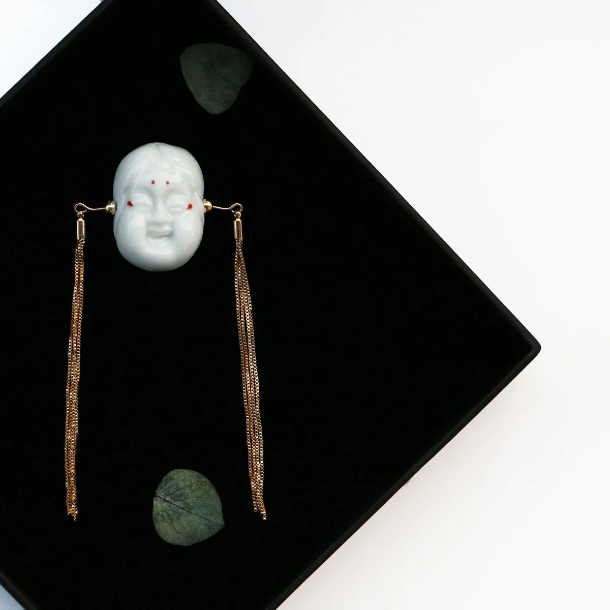 YIHE Ceramic Brooches "Joy on the Brows" - Image 3