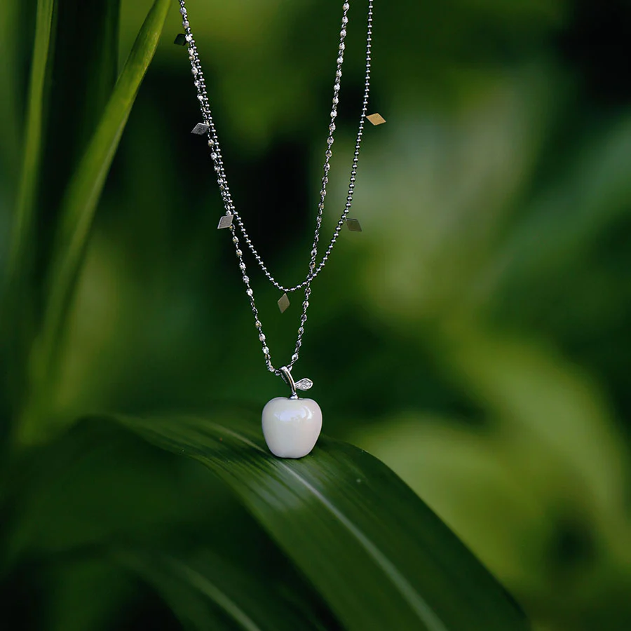 YIHE Ceramic Necklace "Apple of My Eye" - Image 4