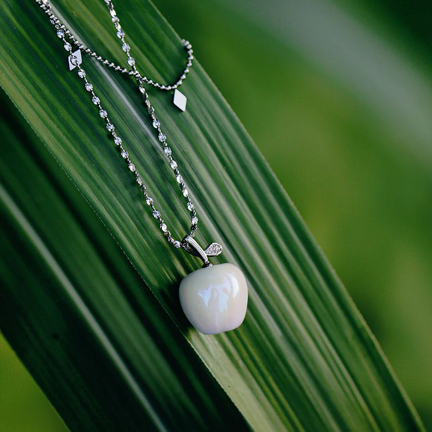 YIHE Ceramic Necklace "Apple of My Eye" - Image 5