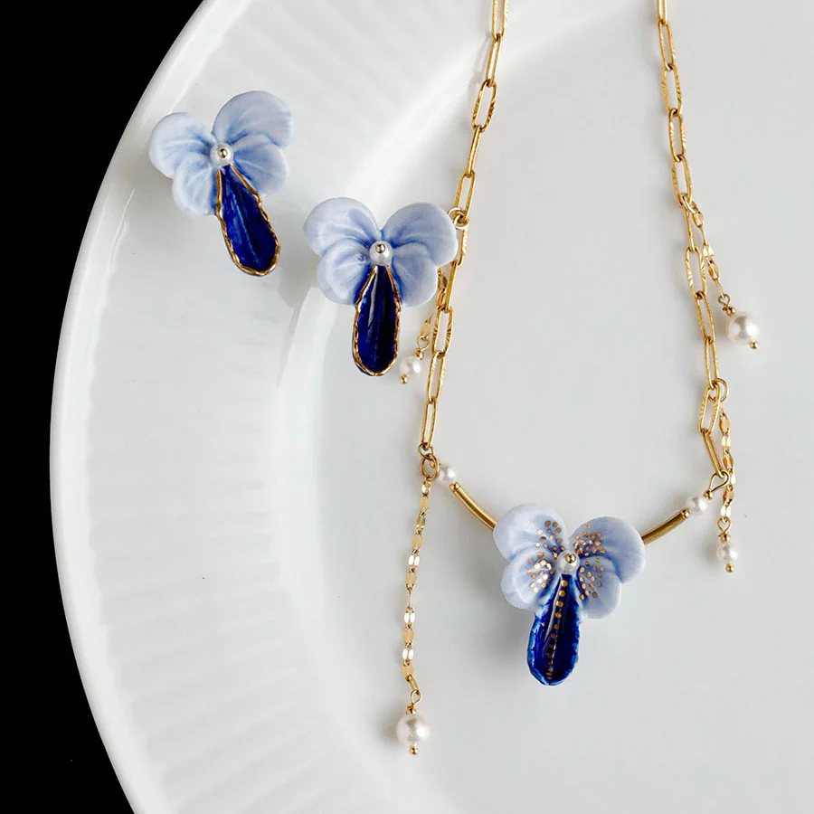 YIHE Ceramic Necklace "Blue Butterfly" - Image 4