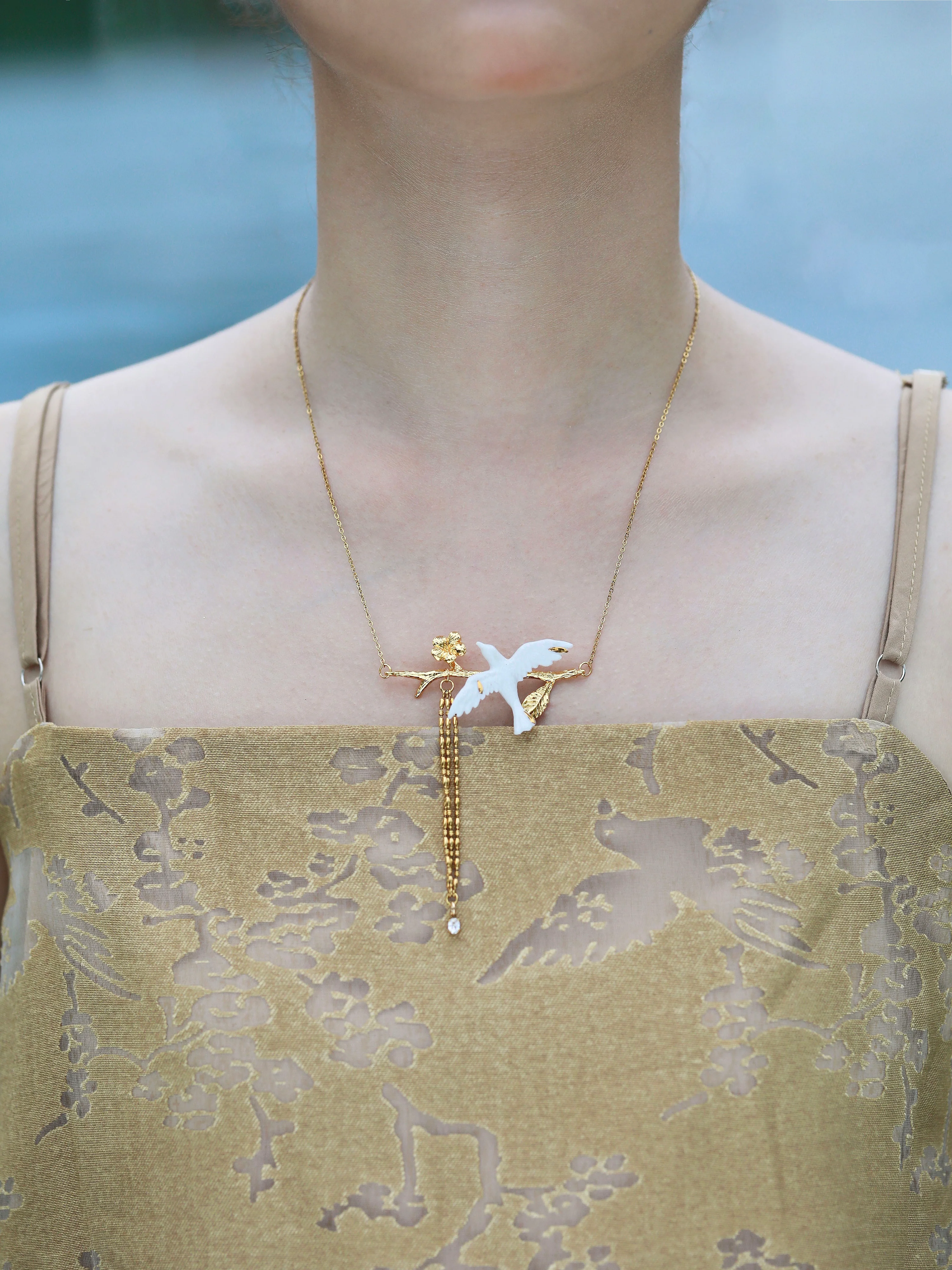 YIHE Ceramic Necklace "Grace at Rest" - Image 5